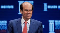 Milken se transformó multimillonario haciendo negocios con bonos de alto rendimiento. Milken se transformó multimillonario haciendo negocios con bonos de alto rendimiento.