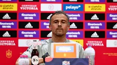 Luis Enrique ironizó sobre la Selección Argentina y Brasil. Luis Enrique ironizó sobre la Selección Argentina y Brasil.