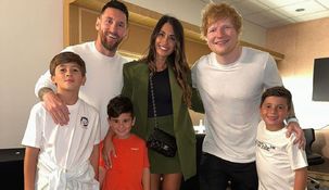 Lionel Messi y su familia con Ed Sheeran.