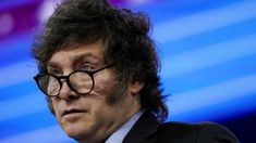 Javier Milei volvió a cargar contra la dirigencia política.