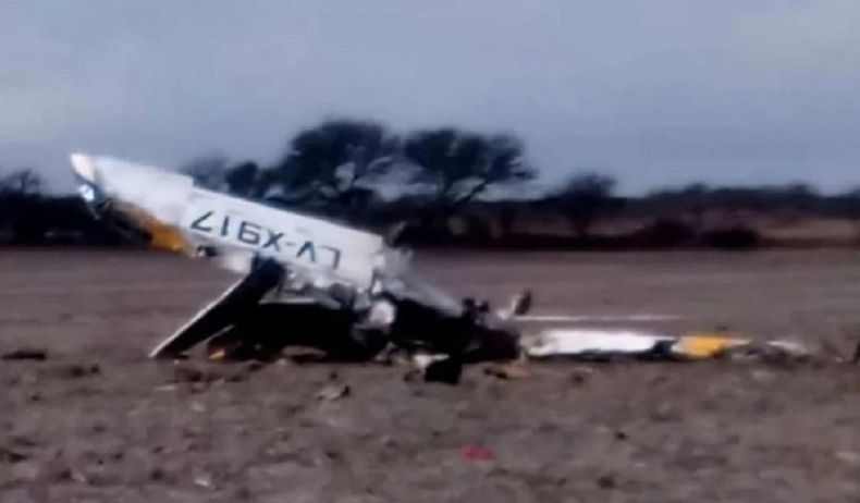 Así quedó la avioneta tras el accidente.