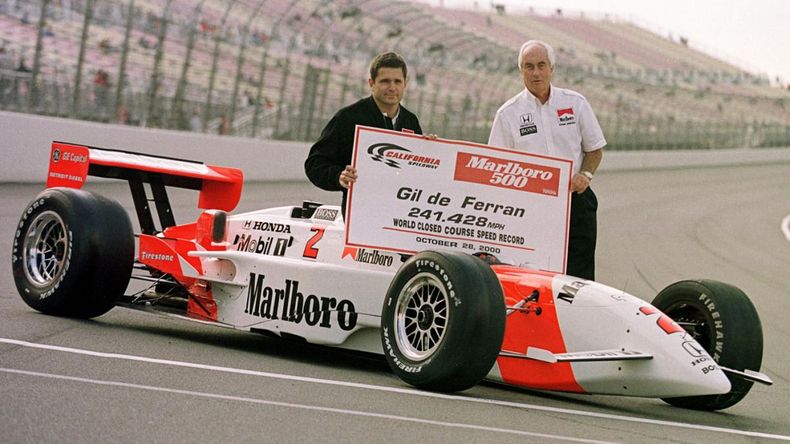 Gil de Ferran tenía 56 años.
