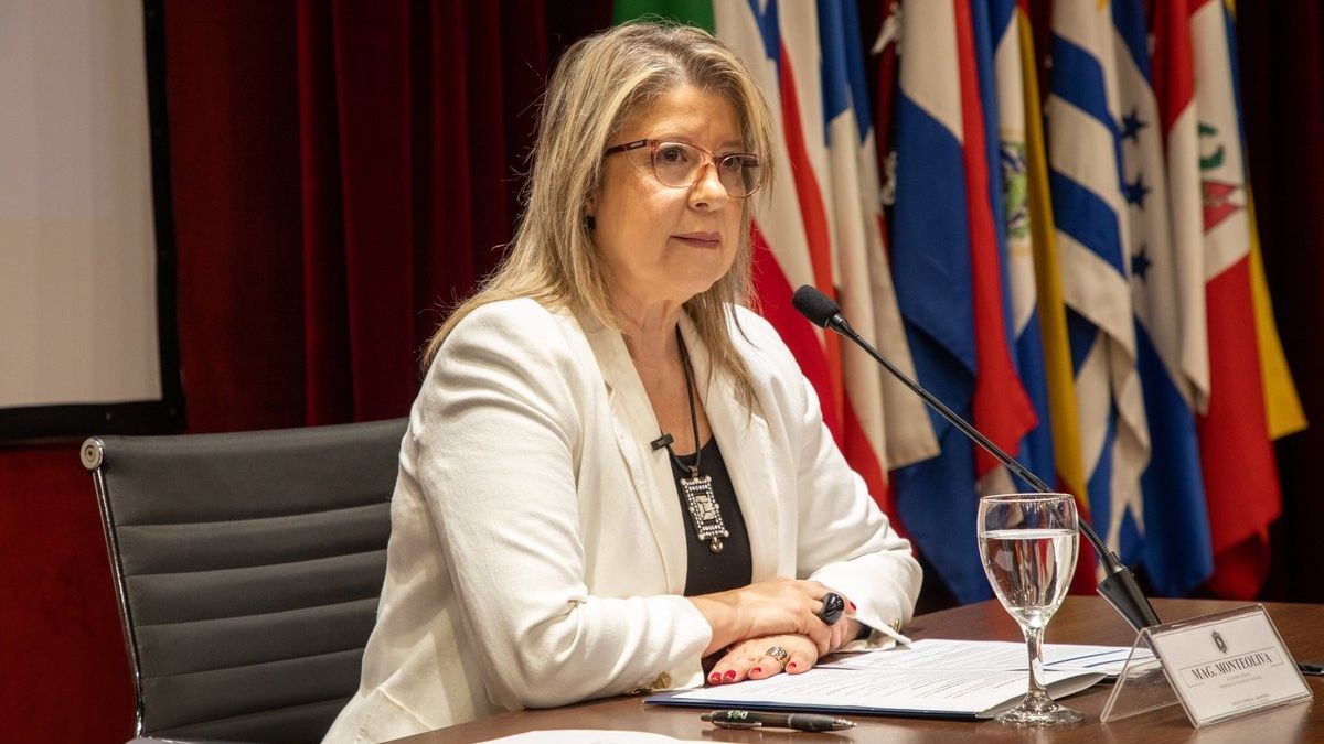 Insólito: el Ministerio de Seguridad publicó una foto donde se ven las caras de agentes encubiertos