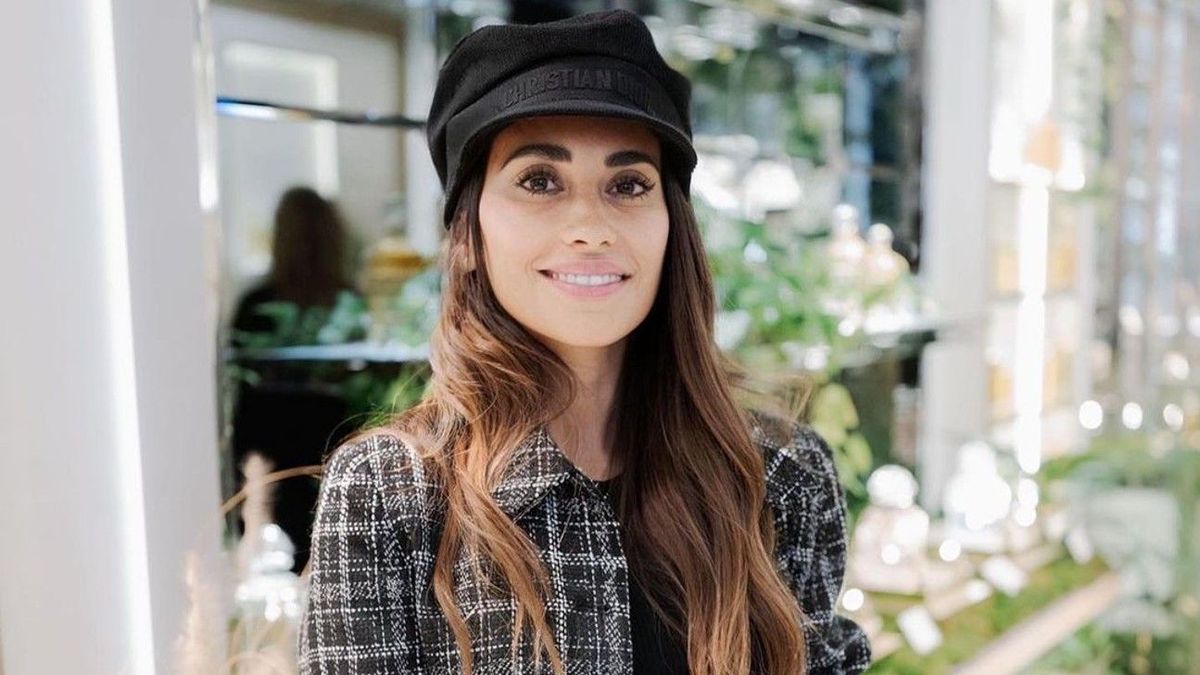 Antonela Roccuzzo Marca Tendencia Con Una Cómoda Campera De Jean