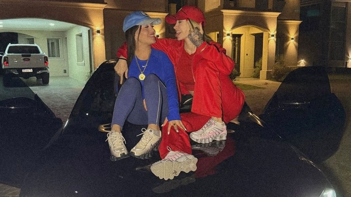 La "polihot" y su amiga hablaron sobre el choque f