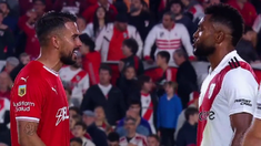 Báez, del Rojo, y Borja, del Millonario, frente a frente. Báez, del Rojo, y Borja, del Millonario, frente a frente.