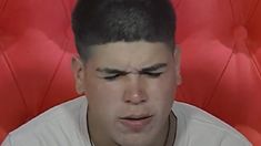 Thiago tiene una decisión muy difícil. Thiago tiene una decisión muy difícil.