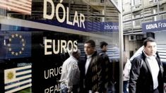 El dólar vuelve a posarse en el centro de la escena. El dólar vuelve a posarse en el centro de la escena.