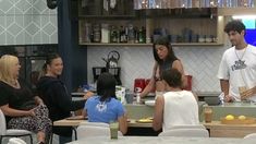 La dura sanción de la producción de Gran Hermano a Rosina. La dura sanción de la producción de Gran Hermano a Rosina.