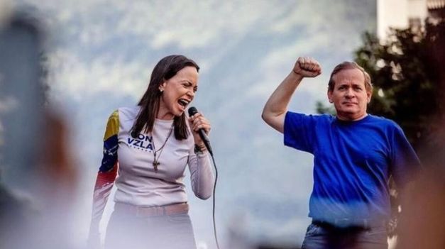 La noticia la confirmó el hijo de Juan Pablo Guanipa en las redes sociales del mano derecha de Corina Machado