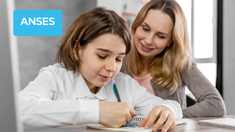 Anses explicó cuánto paga a cada familia por hijo por la AUH en noviembre. Anses explicó cuánto paga a cada familia por hijo por la AUH en noviembre.