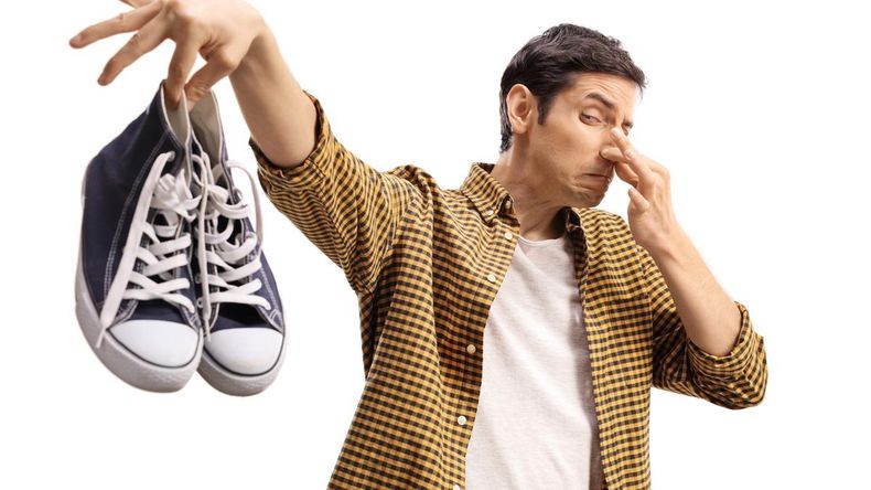 Cómo eliminar el mal olor de las zapatillas y zapatos