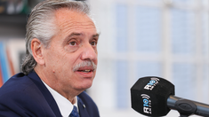 Alberto Fernández criticó la forma espuria en que Macri tomó deuda con el Fondo Monetario Internacional.