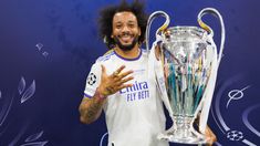 Marcelo con una de las cinco Champions que ganó. Marcelo con una de las cinco Champions que ganó.