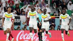 Senegal venció a Qatar por 3-1