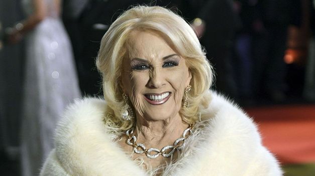 Hay incertidumbre por la salud de la conductora de El Trece.