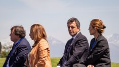 Sergio Massa y Flavia Royón en la Patagonia. Sergio Massa y Flavia Royón en la Patagonia.