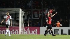 El equipo de Gallardo tropezó en Santa Fe. El equipo de Gallardo tropezó en Santa Fe.