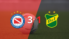 gabriel avalos sentencio el triunfo de argentinos juniors ante defensa y justicia con doblete gabriel avalos sentencio el triunfo de argentinos juniors ante defensa y justicia con doblete