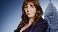 Ayerdi conducirá su propio cilco de política y actualidad en Radio 10. Ayerdi conducirá su propio cilco de política y actualidad en Radio 10.