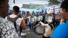 Axel Kicillof encabezó un acto en Berisso con una gran convocatoria. Axel Kicillof encabezó un acto en Berisso con una gran convocatoria.