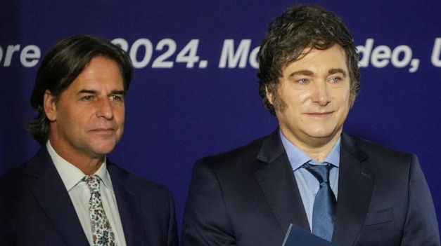 Luis Lacalle Pou y Javier Milei en Montevideo.