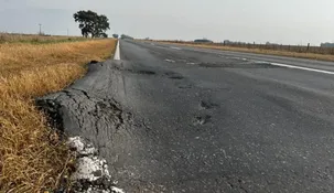 La provincia de Buenos Aires e intendentes demandarán al gobierno de Milei por el deterioro de las rutas nacionales La provincia de Buenos Aires e intendentes demandarán al gobierno de Milei por el deterioro de las rutas nacionales