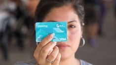 Quiénes cobran la AUH y la Tarjeta Alimentar a fin de mes Quiénes cobran la AUH y la Tarjeta Alimentar a fin de mes