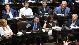 Parte del bloque radical votó a favor del veto de Milei. Parte del bloque radical votó a favor del veto de Milei.