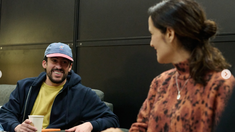 La mexicana agradeció la invitación del productor discográfico en redes sociales. La mexicana agradeció la invitación del productor discográfico en redes sociales.