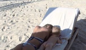 Las vacaciones de Luisana Lopilato, Michael Bublé y Noah: Culitos en la playa Las vacaciones de Luisana Lopilato, Michael Bublé y Noah: Culitos en la playa