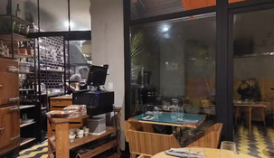 Un lugar donde el tiempo parece detenerse, la comida se disfruta sin apuro y cada noche se vive como una experiencia única.