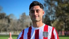 Javier Altamirano celebró el título junto a sus compañeros. Javier Altamirano celebró el título junto a sus compañeros.