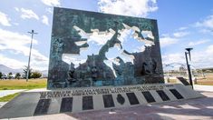 Dirigentes de distintos espacios renovaron el reclamo de soberanía sobre las islas Malvinas. Dirigentes de distintos espacios renovaron el reclamo de soberanía sobre las islas Malvinas.