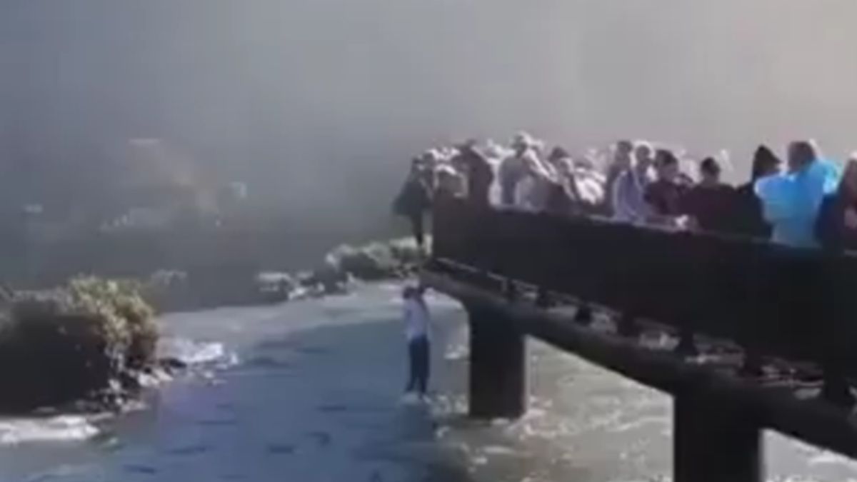 Cataratas del Iguazú: apareció un nuevo video del hombre que
