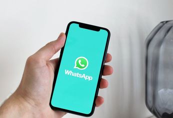 WhatsApp: cómo se activa el logo dorado por Año Nuevo