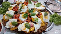 El bodegón barato cerca de Buenos Aires que hizo el sándwich de milanesa más grande del mundo. El bodegón barato cerca de Buenos Aires que hizo el sándwich de milanesa más grande del mundo.