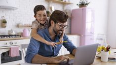 ANSES detalló los montos a cobrar por AUH y Tarjeta Alimentar. ANSES detalló los montos a cobrar por AUH y Tarjeta Alimentar.