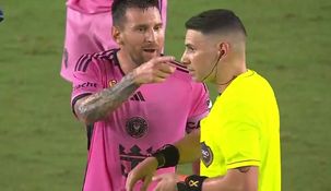 Messi se enojó con el árbitro estadounidense que dirigió al Inter Miami el fin de semana. Messi se enojó con el árbitro estadounidense que dirigió al Inter Miami el fin de semana.
