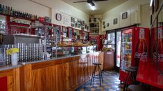 Un clásico de Caseros para disfrutar todo tipo de comida casera. Un clásico de Caseros para disfrutar todo tipo de comida casera.