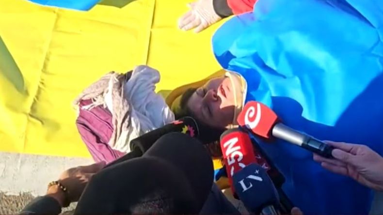 La pasajera contó que justo me levanté porque una chica se estaba por bajar.