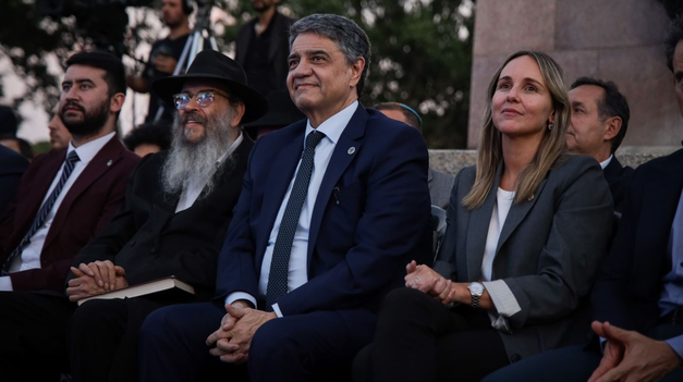 El jefe de Gobierno participó participó del acto central de Janucá, la tradicional Fiesta de las Luces de la comunidad judía.