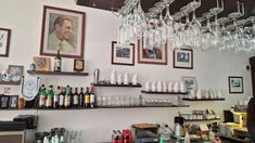 El bodegón barato cerca de Buenos Aires que está donde se ubicaba la anterior Quinta Presidencial. El bodegón barato cerca de Buenos Aires que está donde se ubicaba la anterior Quinta Presidencial.