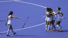 Las Leonas golearon a Gran Bretaña y esperan a Alemania en cuartos de final. Las Leonas golearon a Gran Bretaña y esperan a Alemania en cuartos de final.