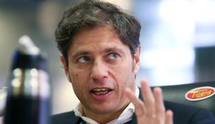 Kicillof celebró la decisión del FMI por los sobrecargos y le dejó una advertencia a Milei.