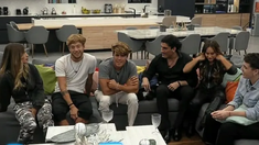 La inesperada eliminación que podría sacudir a la casa a días de la final. La inesperada eliminación que podría sacudir a la casa a días de la final.