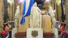 ¿Dónde se encuentra el mausoleo al General San Martín y cuál es la curiosidad de las que todos hablan? ¿Dónde se encuentra el mausoleo al General San Martín y cuál es la curiosidad de las que todos hablan?