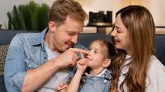 Quienes quieran acceder a AUH deberán solicitar un comprobante en ANSES. Quienes quieran acceder a AUH deberán solicitar un comprobante en ANSES.