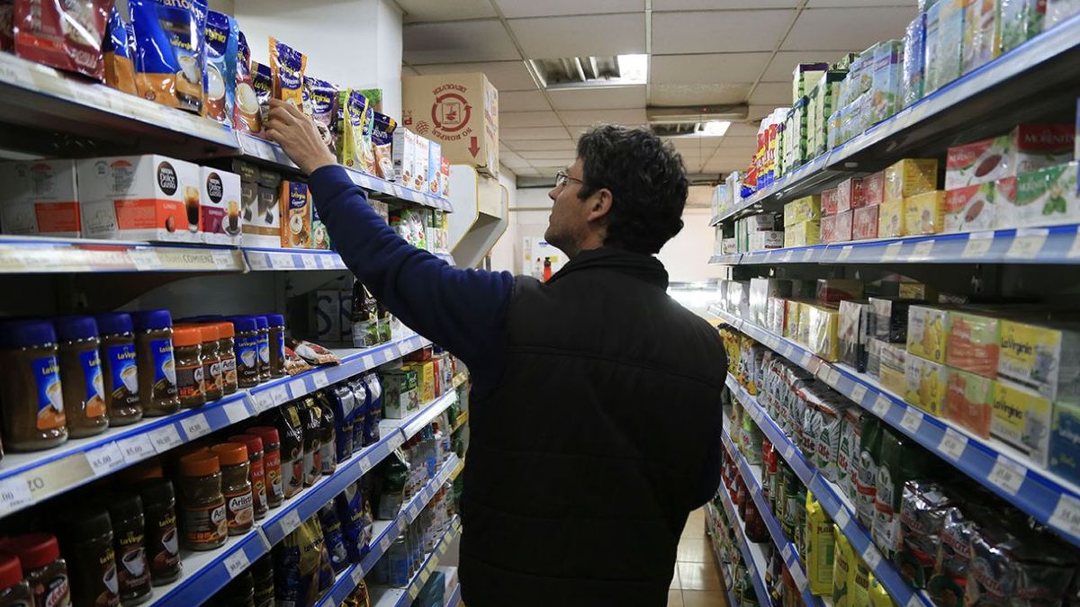 Efecto combustibles: los supermercados reciben aumentos de hasta el 12% tras el aumento de la nafta