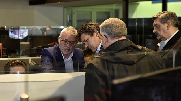 Julio Zamora, recibió al intendente de Neuquén, Mariano Gaido.